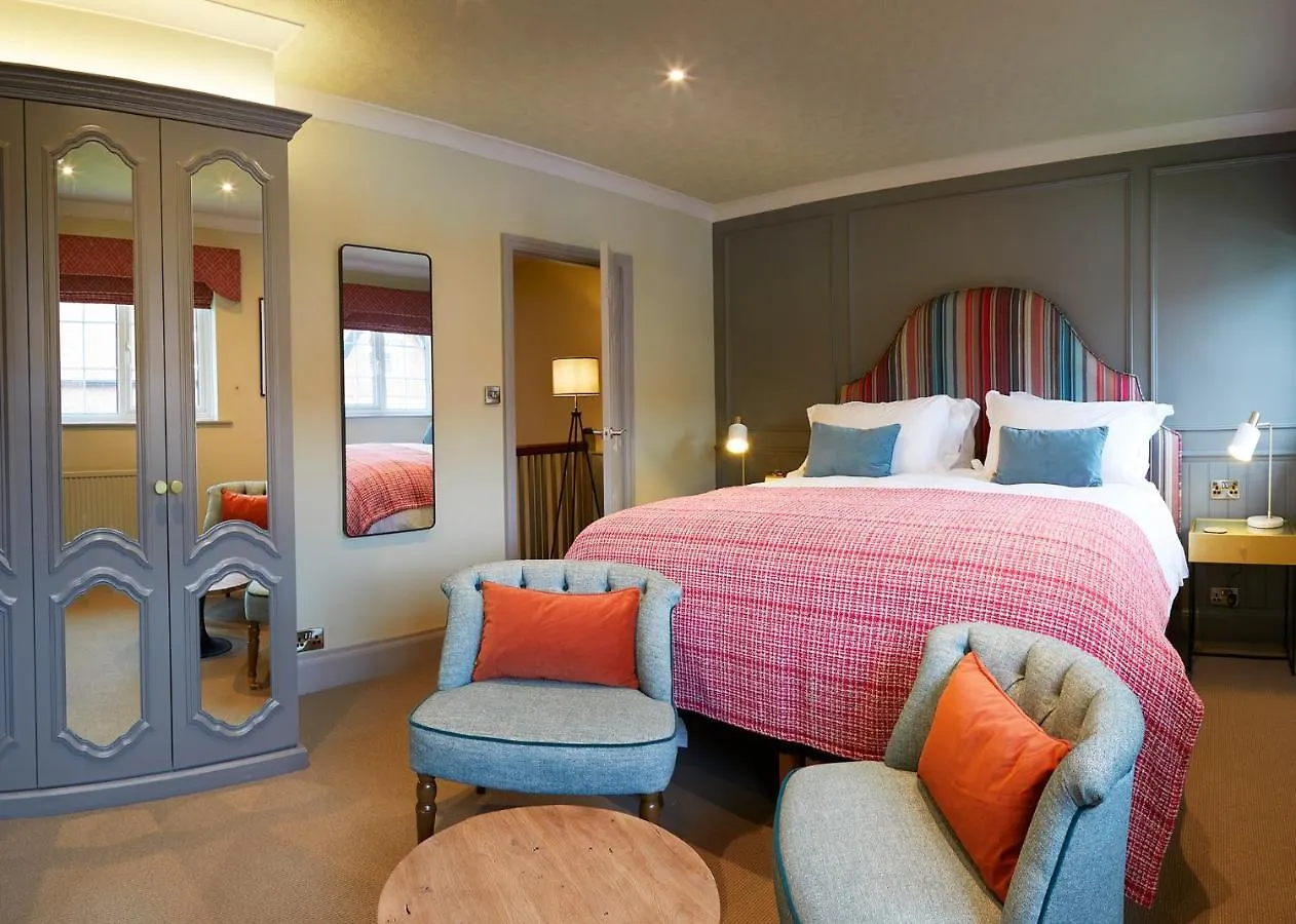 The Plough Inn & Cottages Scarborough 5*,  Wielka Brytania