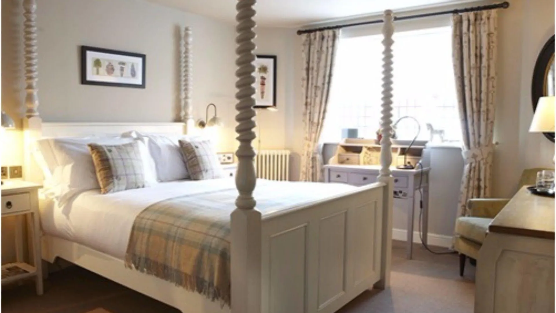 The Plough Inn & Cottages Scarborough 5*,
