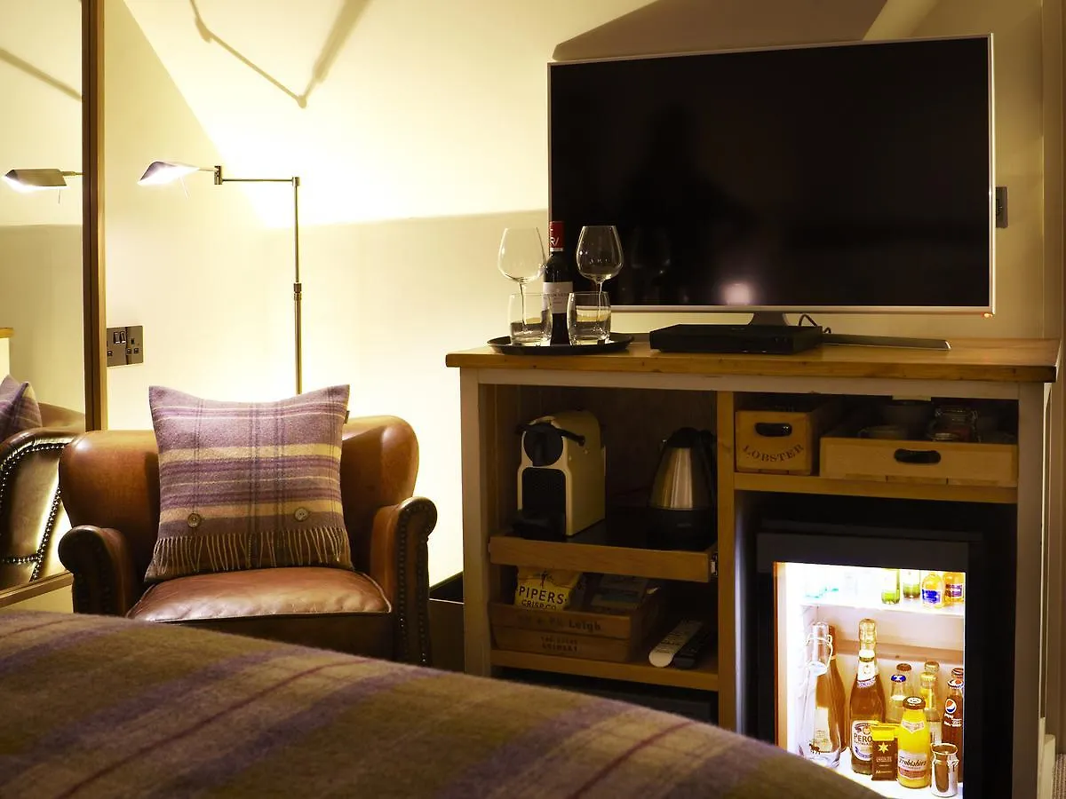 The Plough Inn & Cottages Σκάρμπορο
