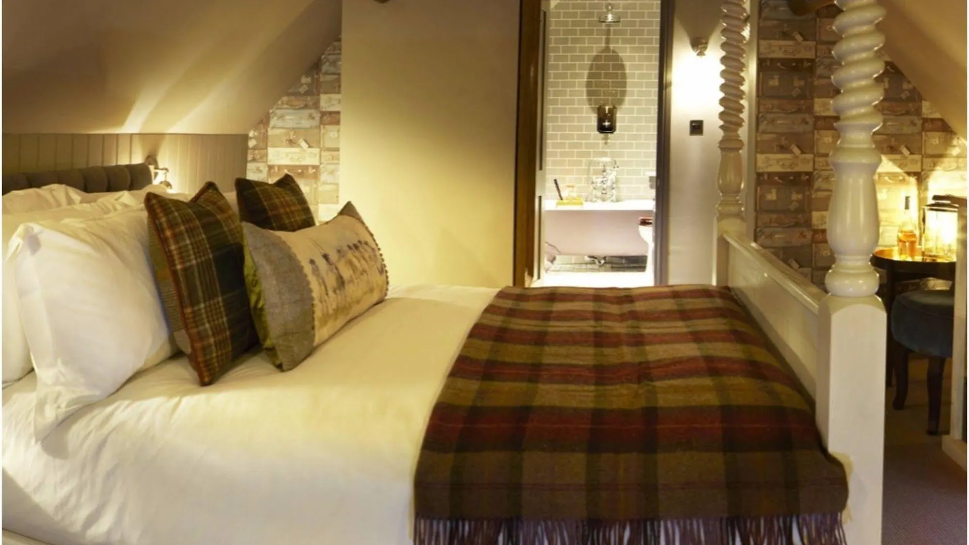 The Plough Inn & Cottages Σκάρμπορο 5*,